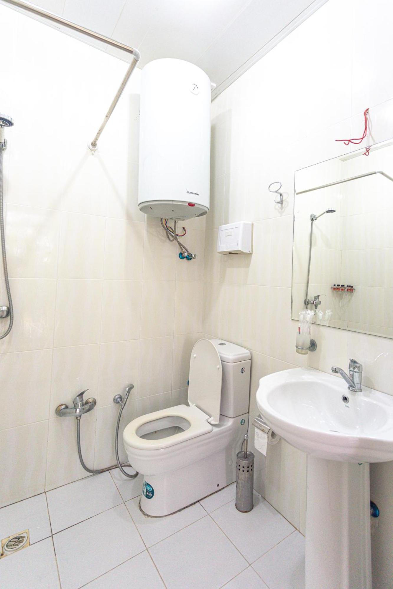 Chabiant Guesthouse Chateau Monolit Ikinci Yeniyol Eksteriør bilde