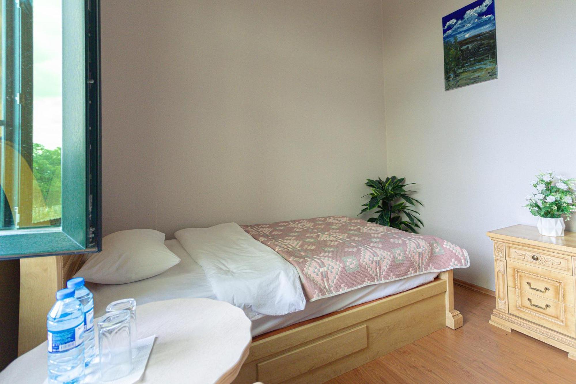 Chabiant Guesthouse Chateau Monolit Ikinci Yeniyol Eksteriør bilde