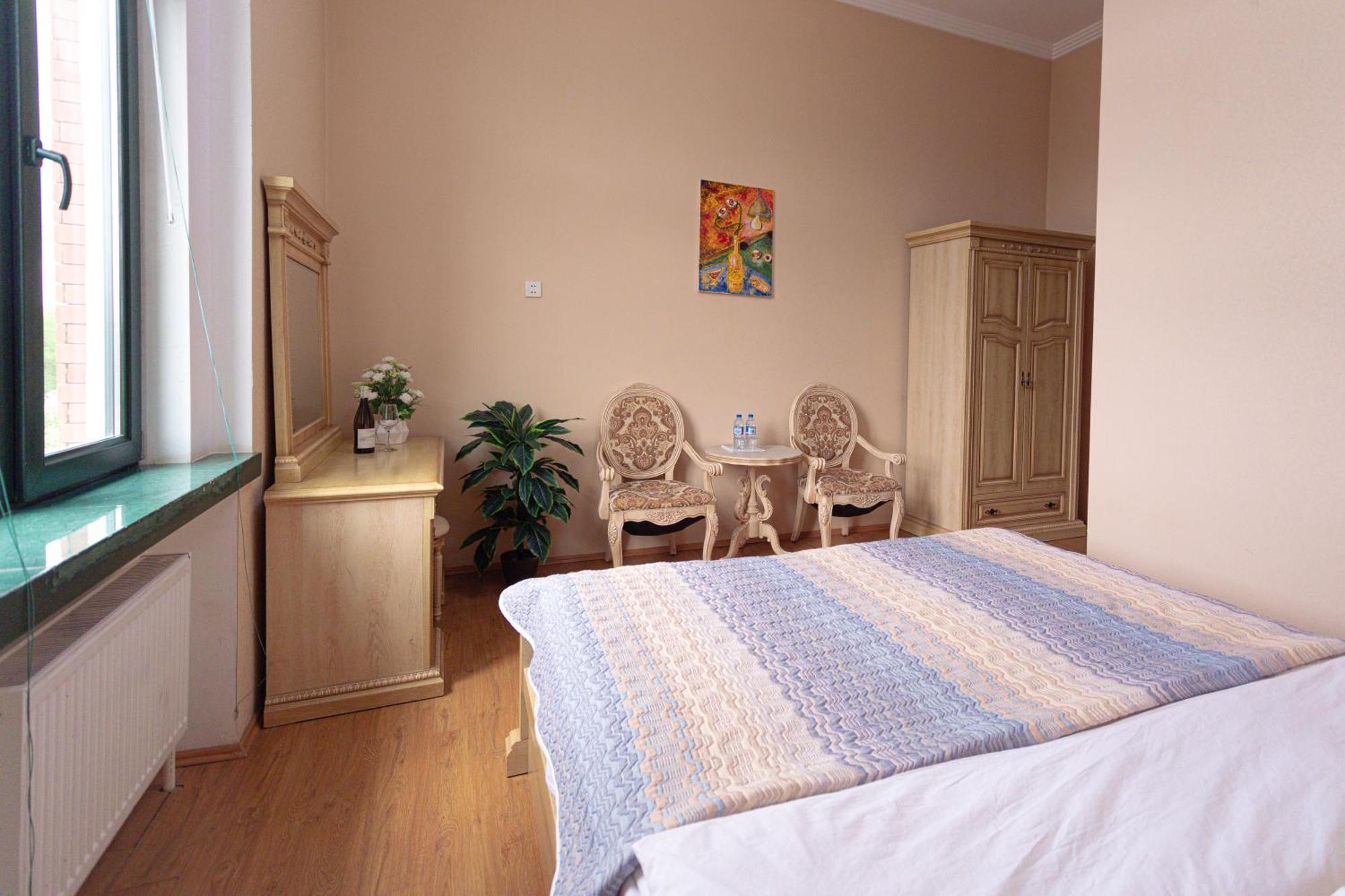Chabiant Guesthouse Chateau Monolit Ikinci Yeniyol Eksteriør bilde